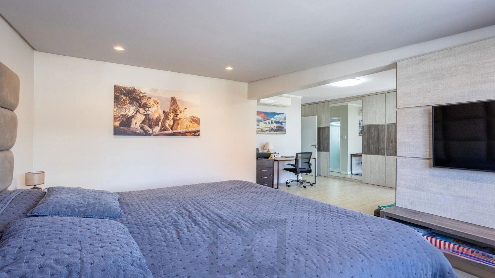 Casa 4 dormitórios com espaço gourmet patio com Piscina no Jardim Lindoia — foto 19