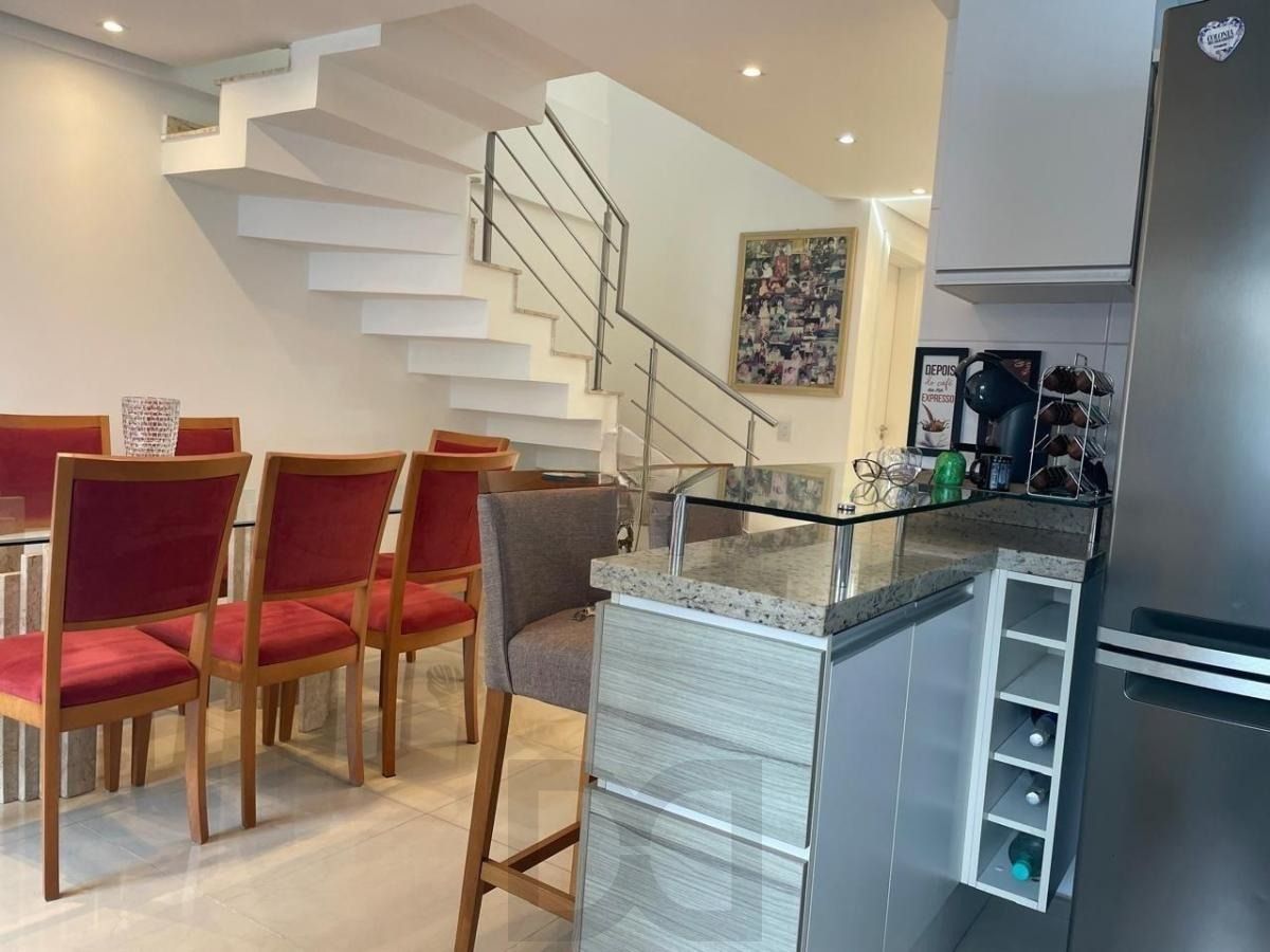 Casa com 3 dormitórios, suíte, lavabo, espaço gourmet com churrasqueira. — foto 3
