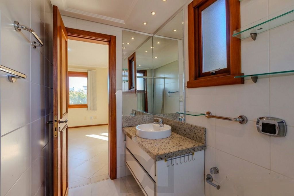 Apartamento com Lareira e Churrasqueira Próximo à Sogipa — foto 15