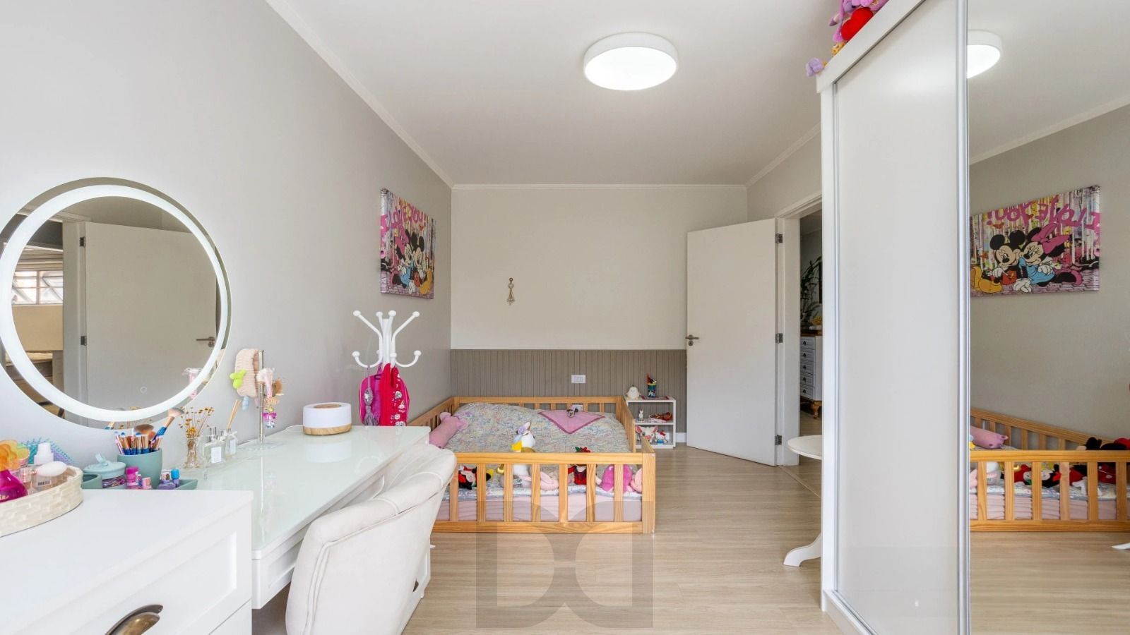 Casa 4 dormitórios com espaço gourmet patio com Piscina no Jardim Lindoia — foto 26
