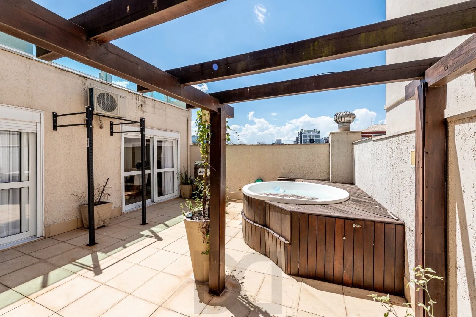 Apto Garden Duplex semimobiliado com Jacuzzi e Suíte no Rio Branco — foto 32