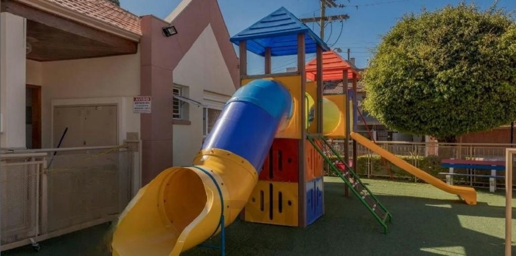 Apartamento com 3 dormitórios, suíte, sacada e churrasqueira. — foto 25