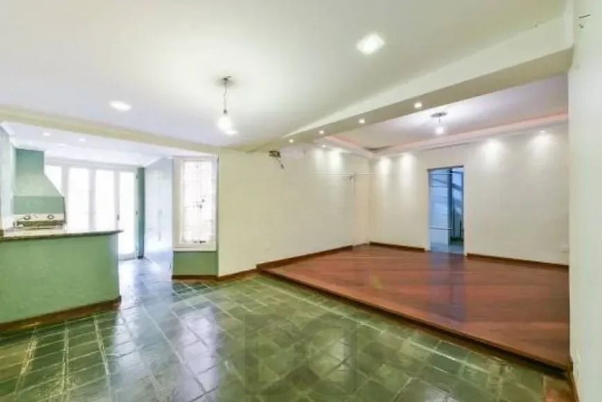 Casa térrea com piscina, jardim e 3 dormitórios Jardim Botanico — foto 3