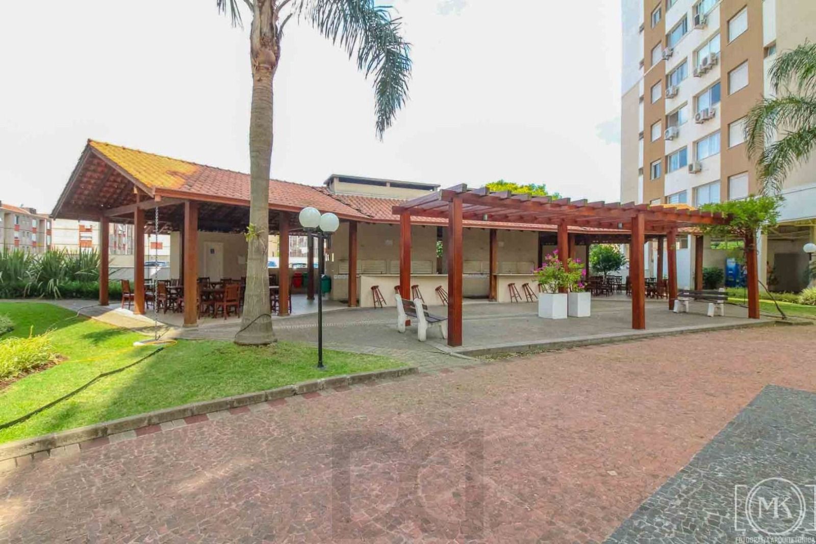 Apartamento Semimobiliado com 3 Dormitórios e Suíte — foto 26