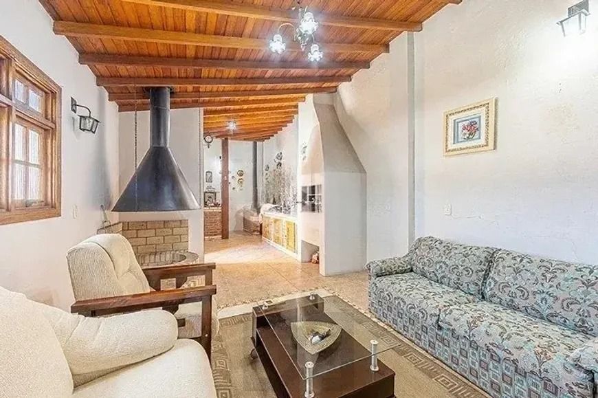 Casa térrea, 160 m² privativos, patio com piscina, no Bairro São Sebastião. — foto 6