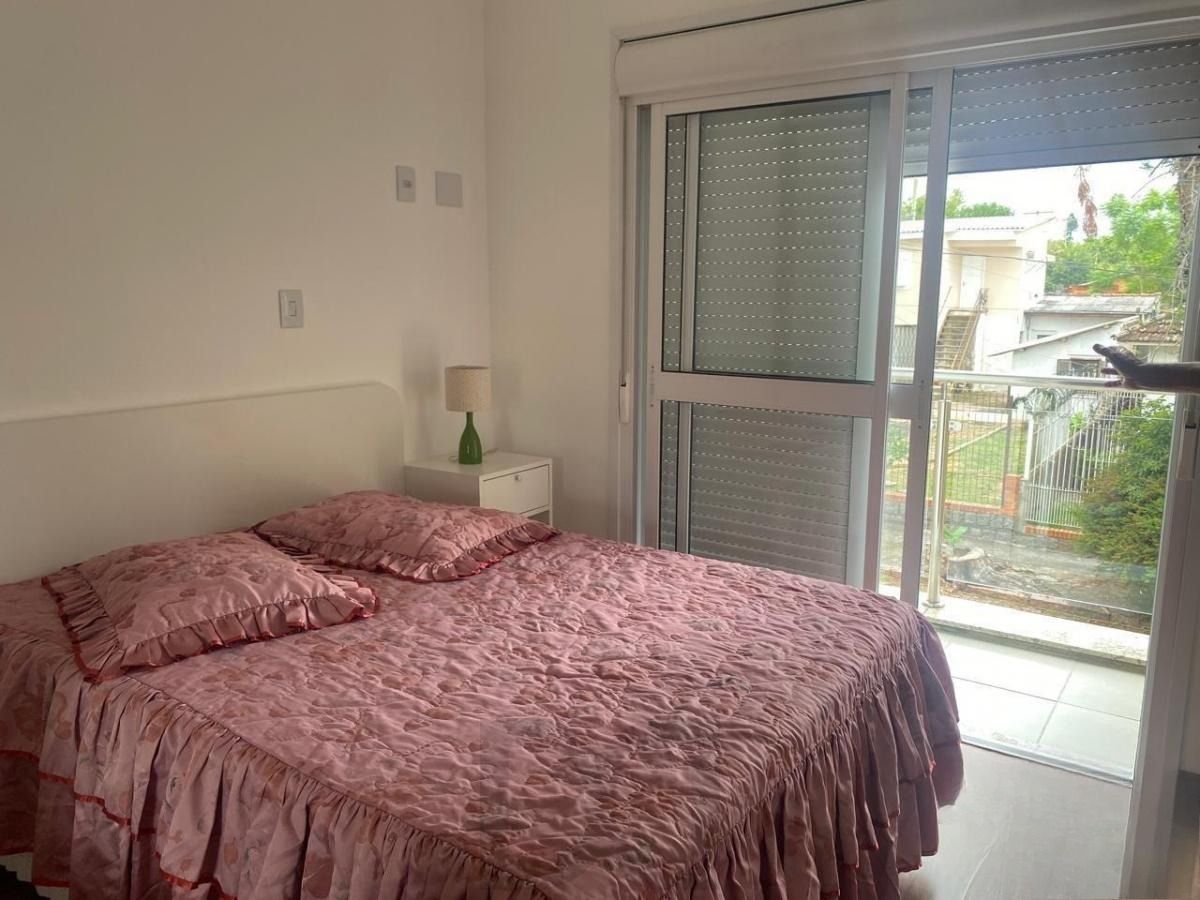 Casa com 3 dormitórios, suíte e churrasqueira. — foto 9