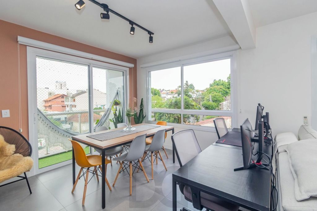 Apartamento mobiliado com sacada e vaga na Vila Ipiranga — foto 4