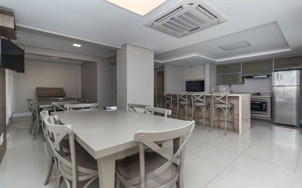 Apartamento Duplex Semimobiliado com 2 Suítes no Petrópolis — foto 21