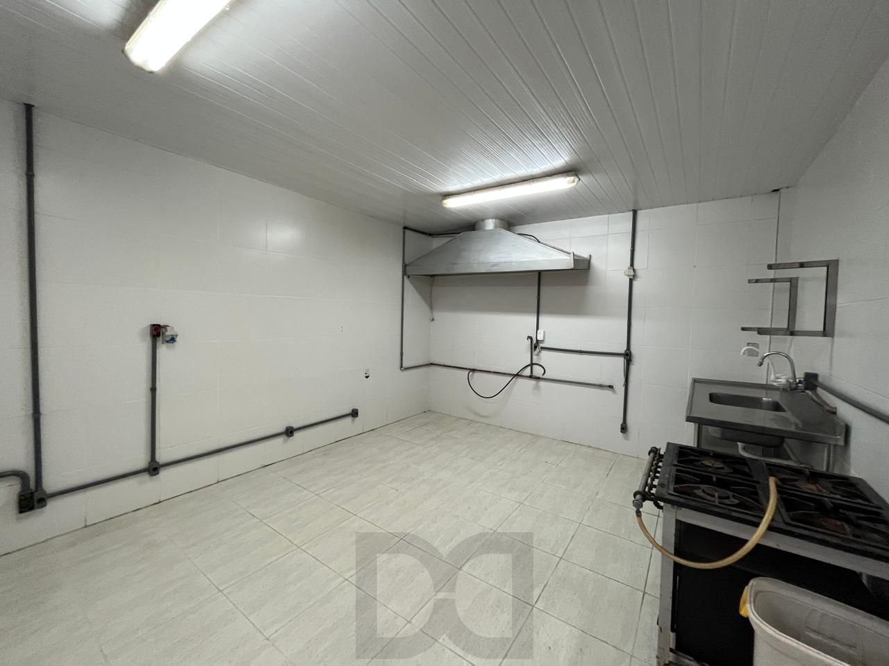 Prédio Comercial à venda com 5 salas, 400m², 6 vagas, Rua Laudelino Freire no bairro Sarandi em Porto Alegre — foto 15