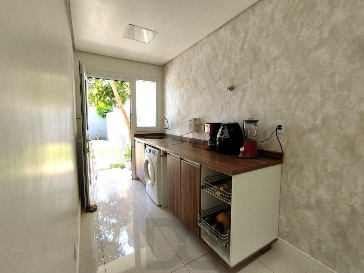Casa/ sobrado com mobilia de qualidade, 3 suítes, piscina e 4 vagas de garagem — foto 15