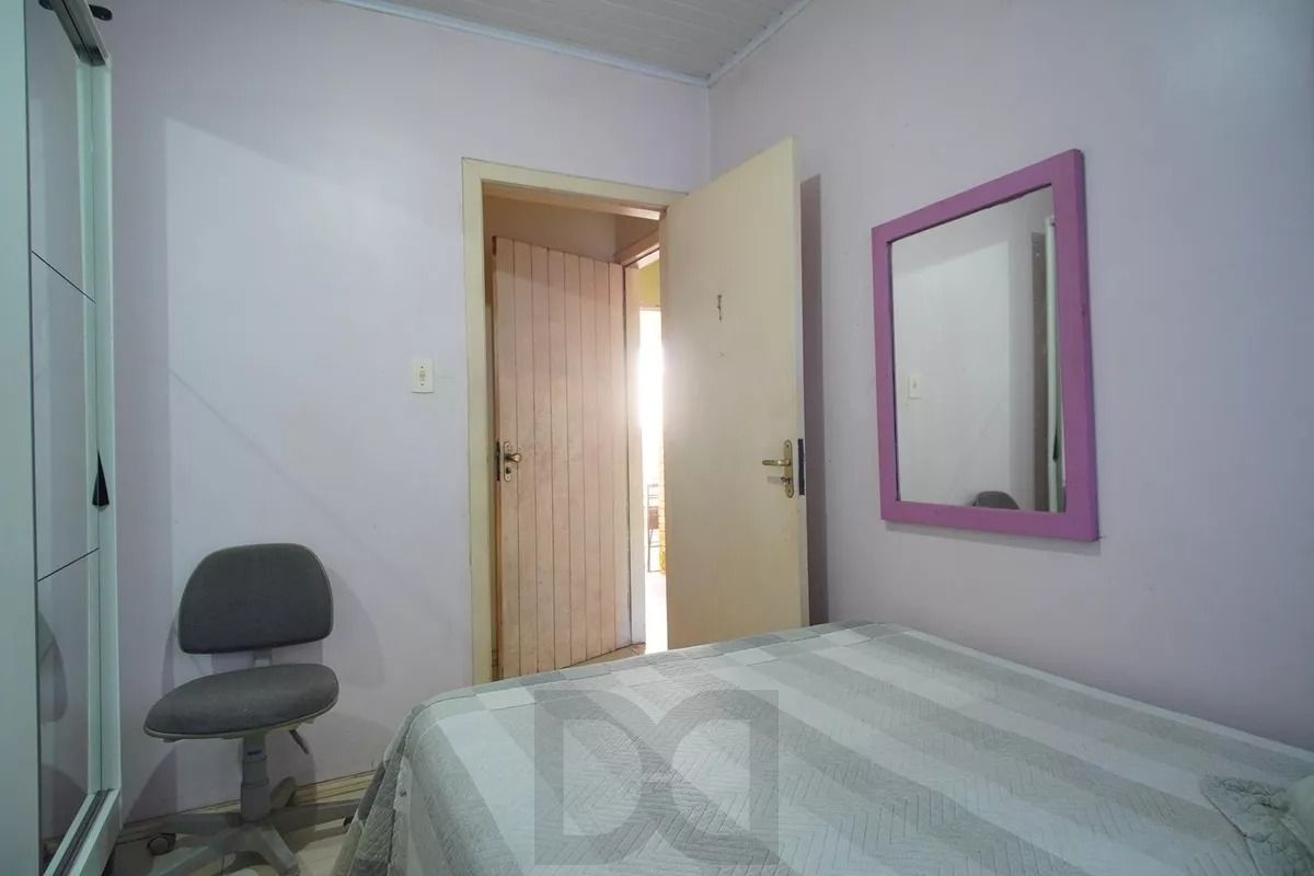 Casa Térrea com 5 dormitórios, Amplo Terreno de 300m² - Bairro Santa Rosa — foto 14