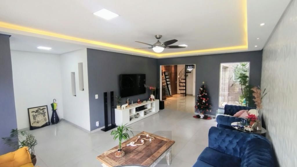 Casa reformada com 3 suítes patio e piscina no bairro Cristo Redentor — foto 6
