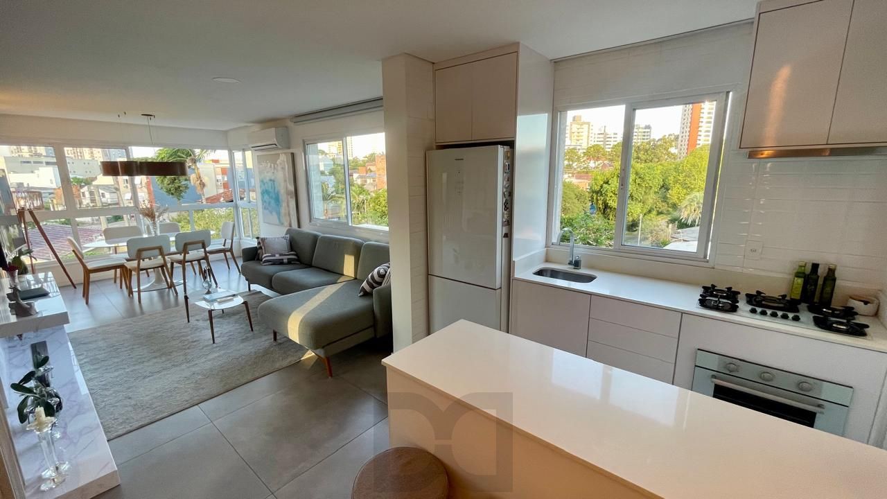 Apartamento 2 Dorm Mobiliado com Vaga e Elevador — foto 2