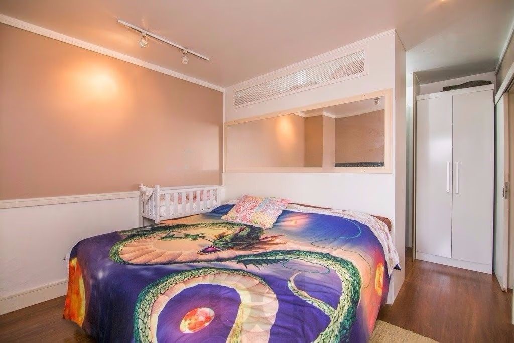 Casa de esquina com 6 dormitórios, 430m², piscina, 4 vagas — foto 17