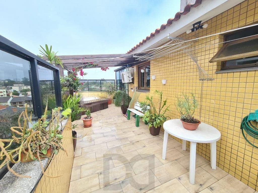 Cobertura com 3 dormitórios, terraço e 4 vagas — foto 2