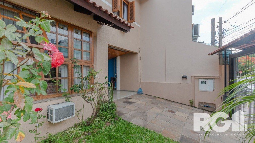 Casa 3 dorm 210m² privativos na rua: Heitor Manganelli - Bairro Jardim Itu — foto 2