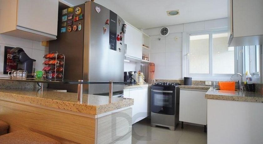 Casa com 3 dormitórios, suíte, lavabo, espaço gourmet com churrasqueira. — foto 10