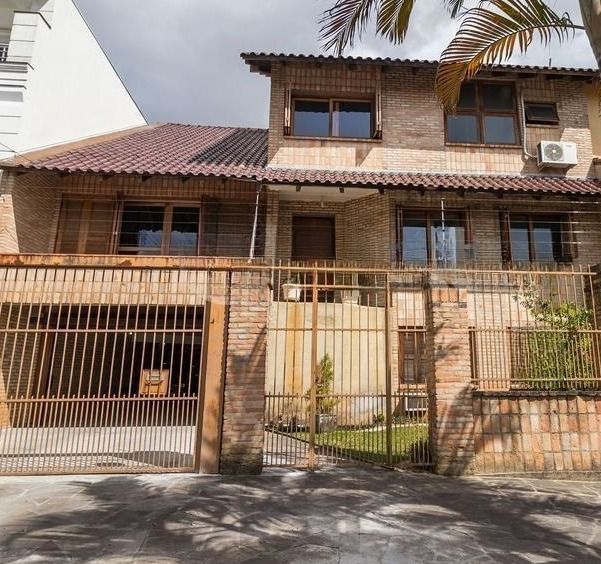 Casa térrea com 5 dormitórios, 2 suítes, 3 vagas. — foto 1