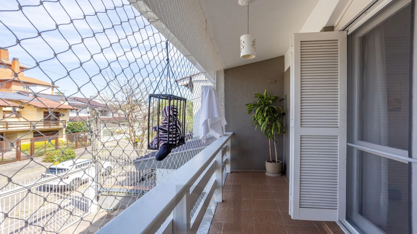 Casa 4 dormitórios com espaço gourmet patio com Piscina no Jardim Lindoia — foto 18