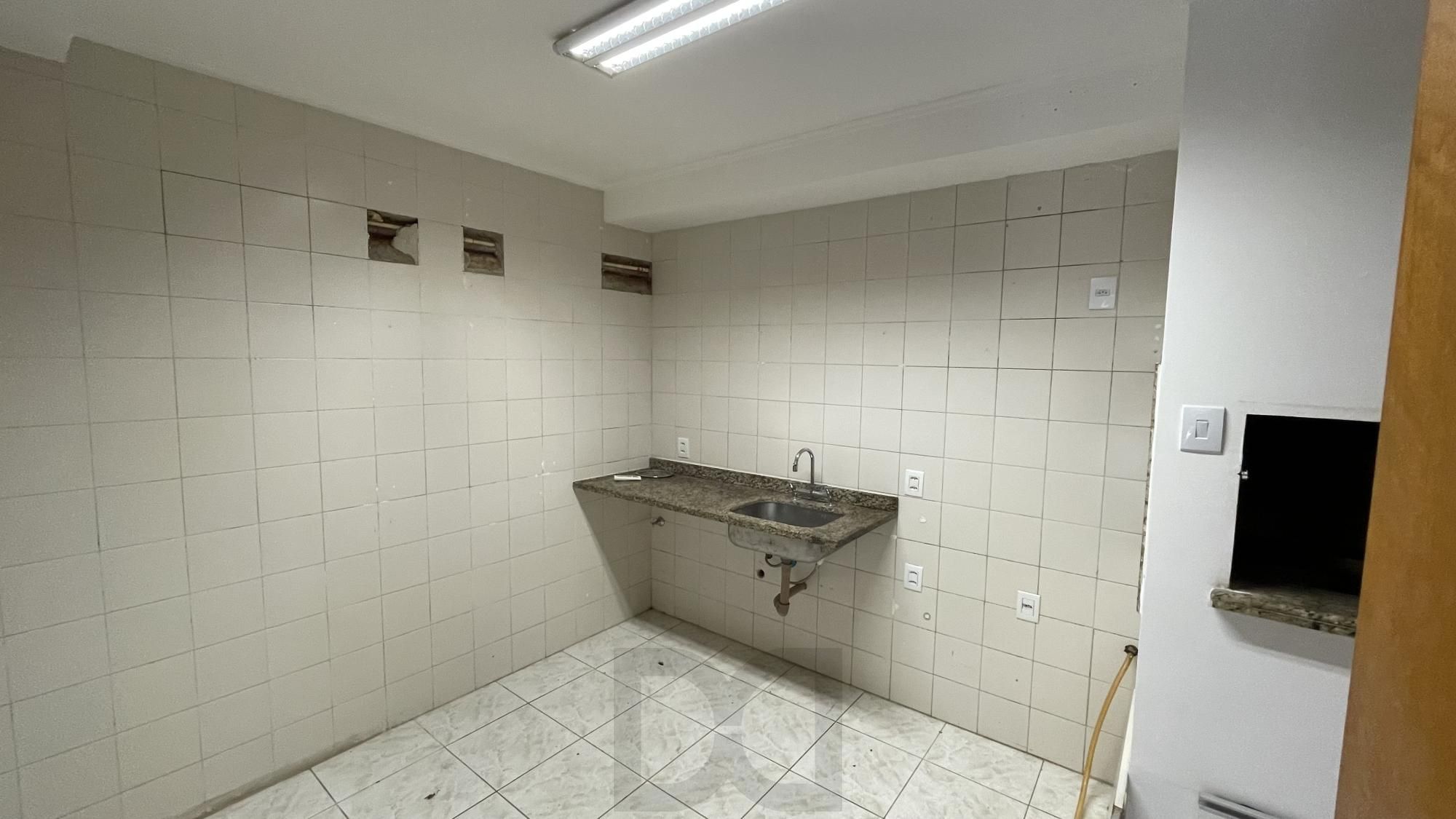 Casa em condomínio com 3 dormitórios, suíte, lavabo e 2 vagas. — foto 6