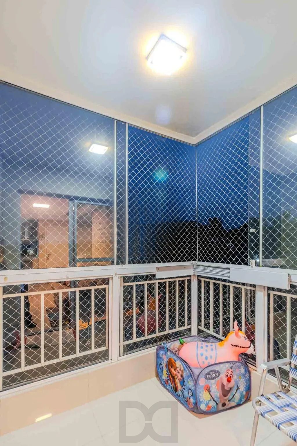 Apartamento com 3 dormitórios, suíte, sacada com churrasqueira e 1 vaga. — foto 5