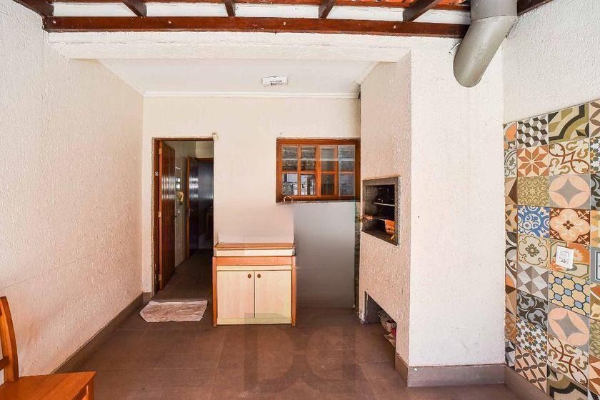 Casa com 3 dormitórios, suíte e churrasqueira. — foto 23