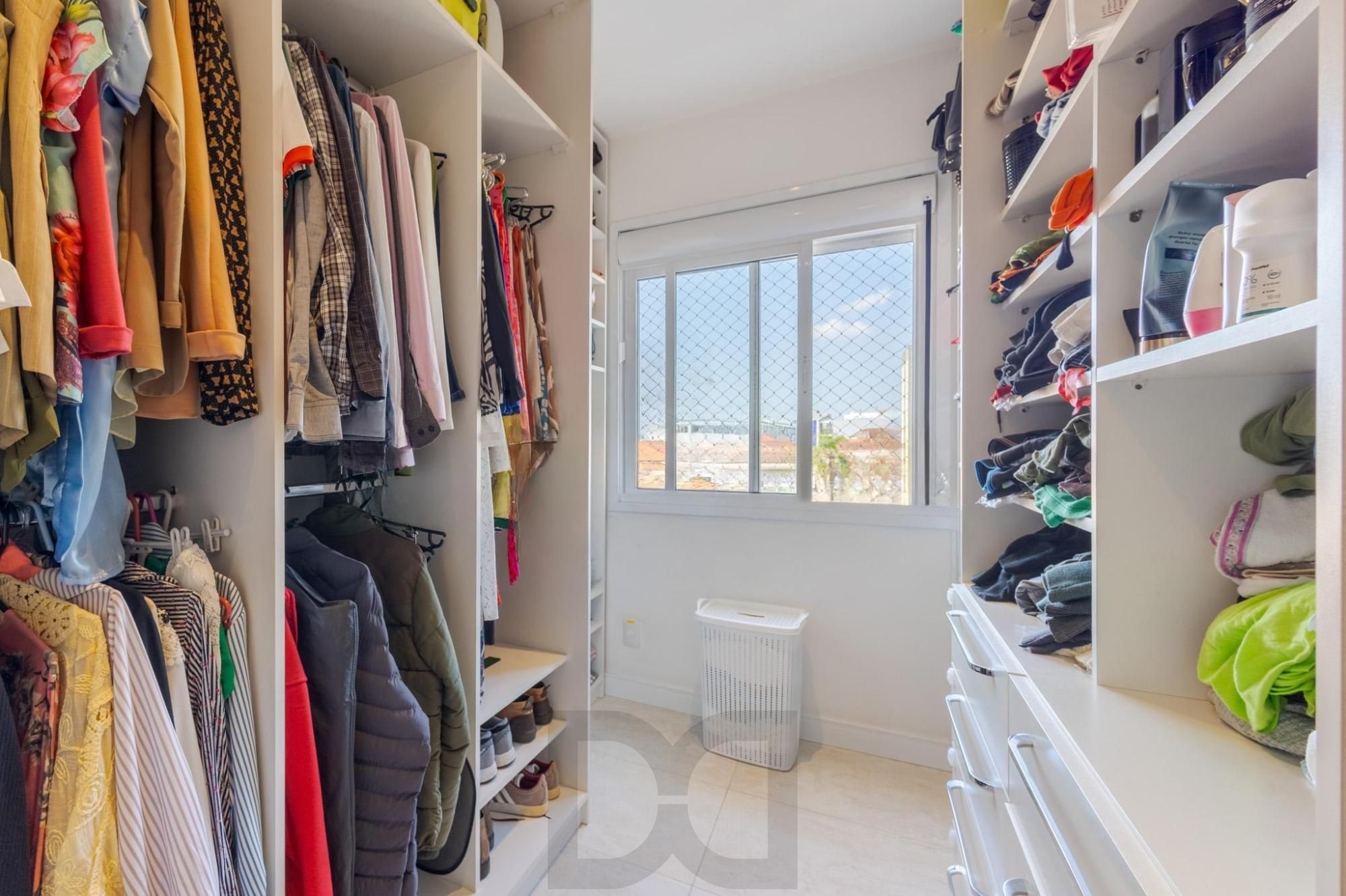 Apartamento reformado e decorado com 3 dormitórios — foto 16