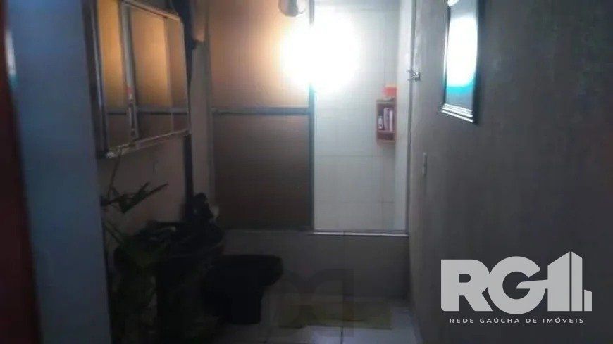 Casa Ampla com Piscina e 4 Dormitórios no Rubem Berta — foto 7