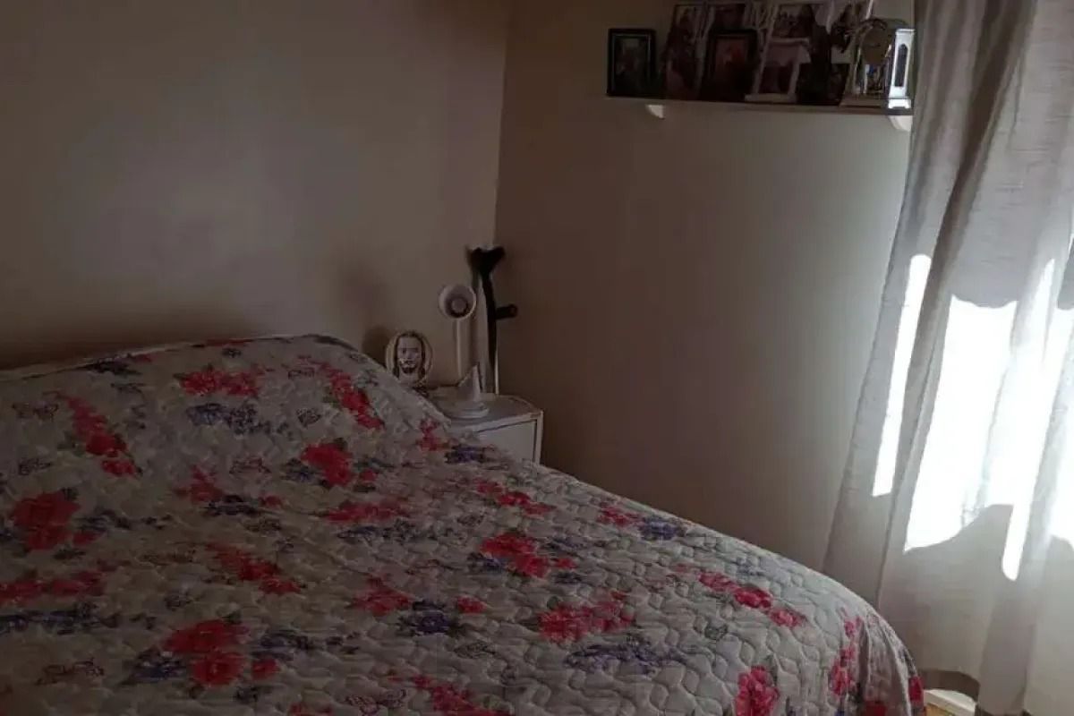 Apartamento com 2 dormitórios semimobiliado. — foto 12