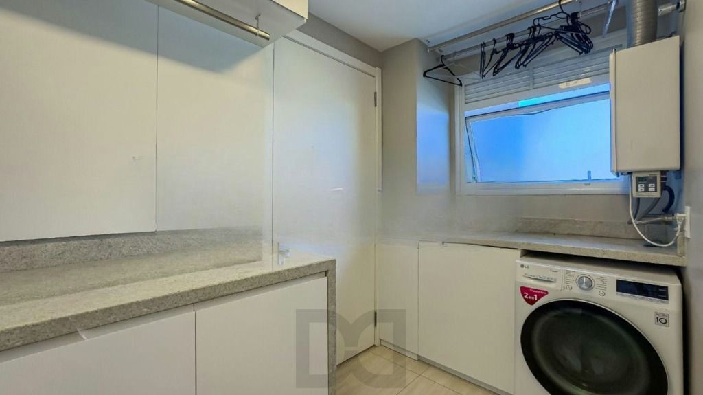 Apartamento com vista para o Guaíba, 3 dormitórios e 2 vagas — foto 13
