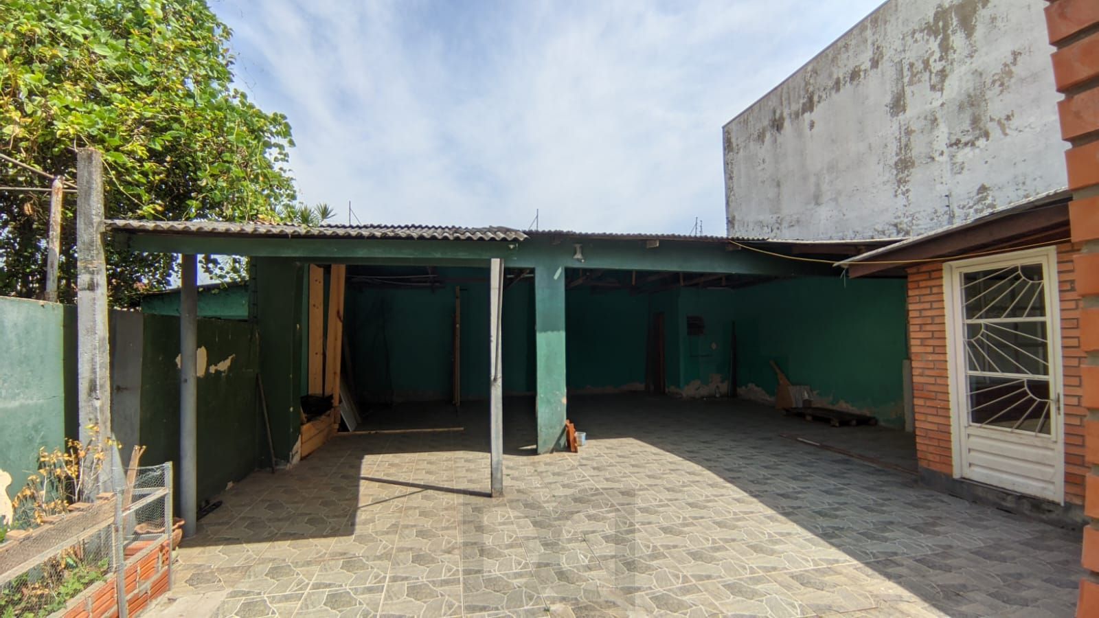 Casa com pátio, 2 dormitórios, Avenida Vinte e Um de Abril - Sarandi — foto 16