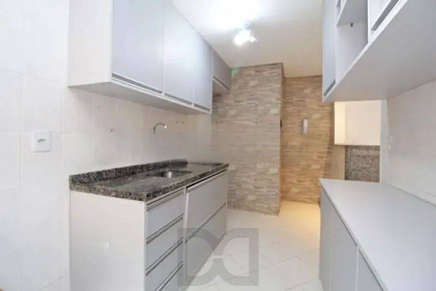 Apartamento com 2 dormitórios, suíte, churrasqueira e vaga de garagem. — foto 17