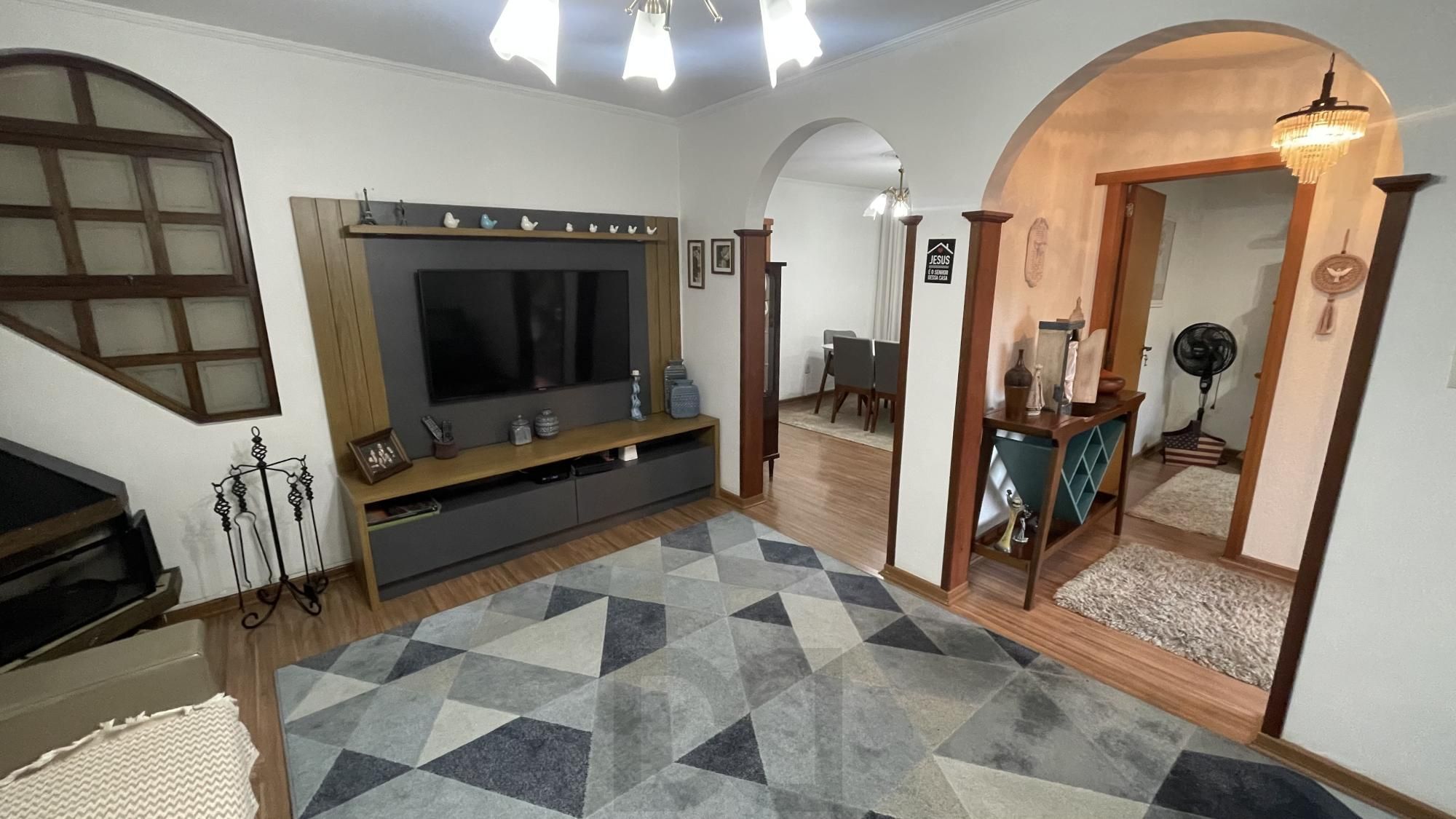 Casa com 3 dormitórios, suíte, churrasqueira, espaço gourmet e amplo pátio. — foto 27