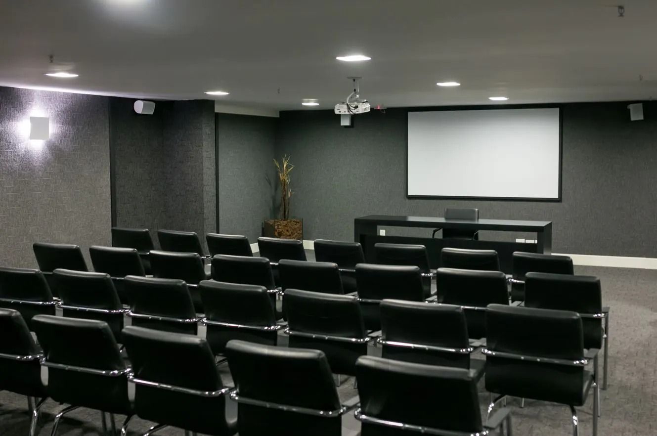 Sala Comercial Mobiliada em Andar Alto no Condomínio Icon — foto 12