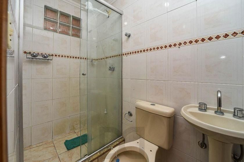 Casa com 3 dormitórios, suíte e churrasqueira. — foto 14