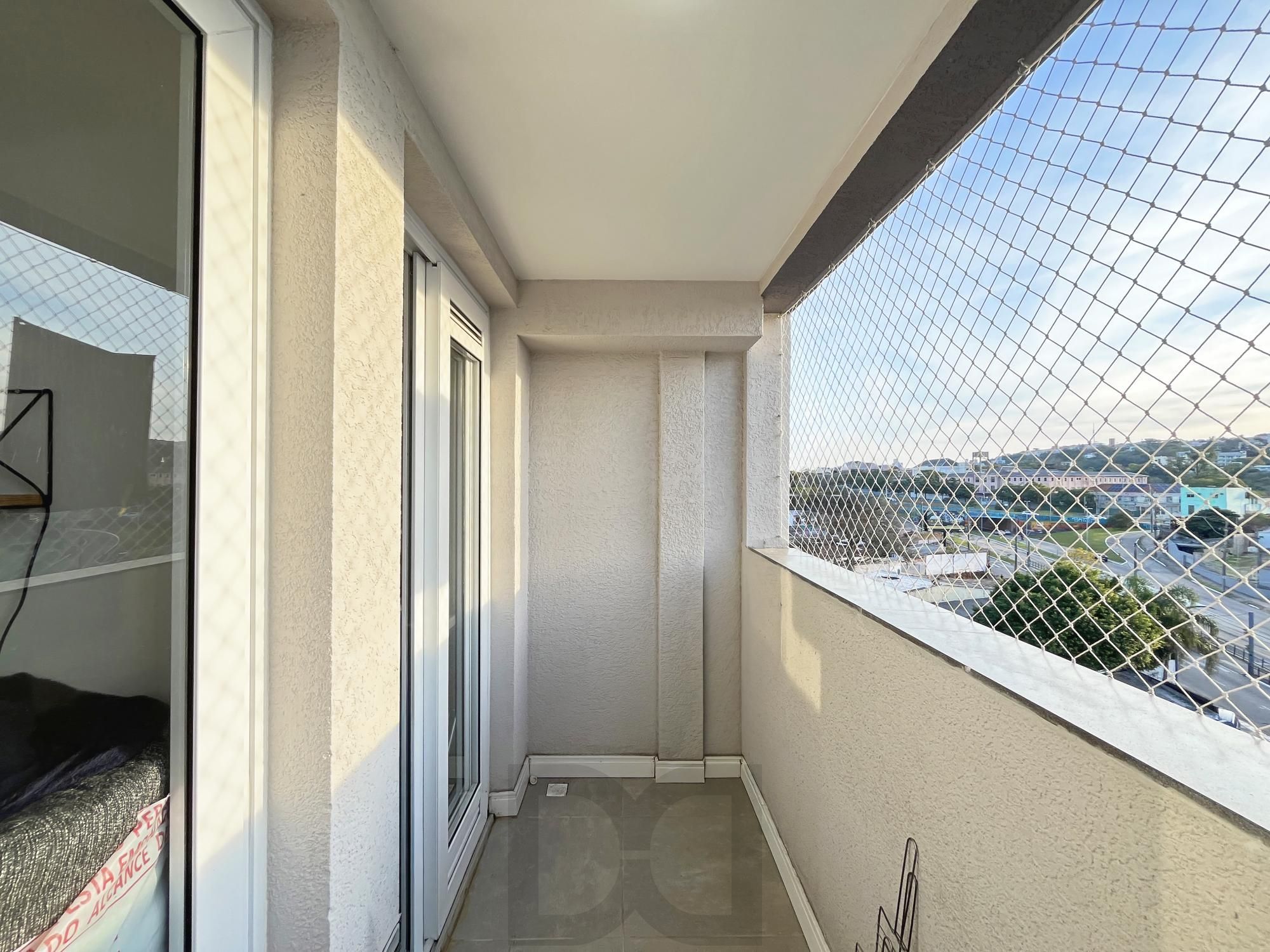 Apartamento de 2 dormitórios, sacada e churrasqueira e vaga coberta. — foto 16