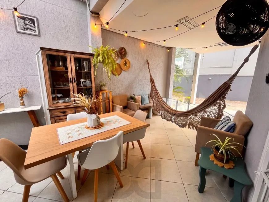 Casa Reformada em Condomínio com Suíte e Espaço Versátil Avenida Ecoville — foto 5