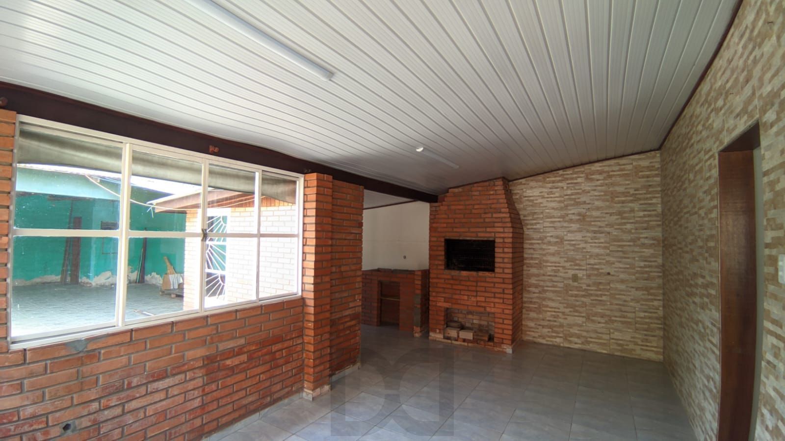 Casa com pátio, 2 dormitórios, Avenida Vinte e Um de Abril - Sarandi — foto 14