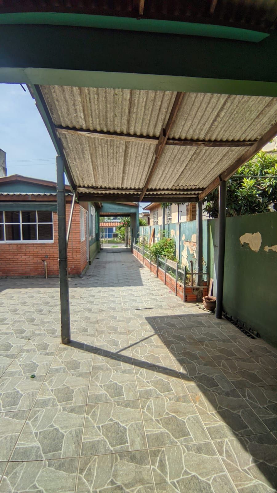 Casa com pátio, 2 dormitórios, Avenida Vinte e Um de Abril - Sarandi — foto 17