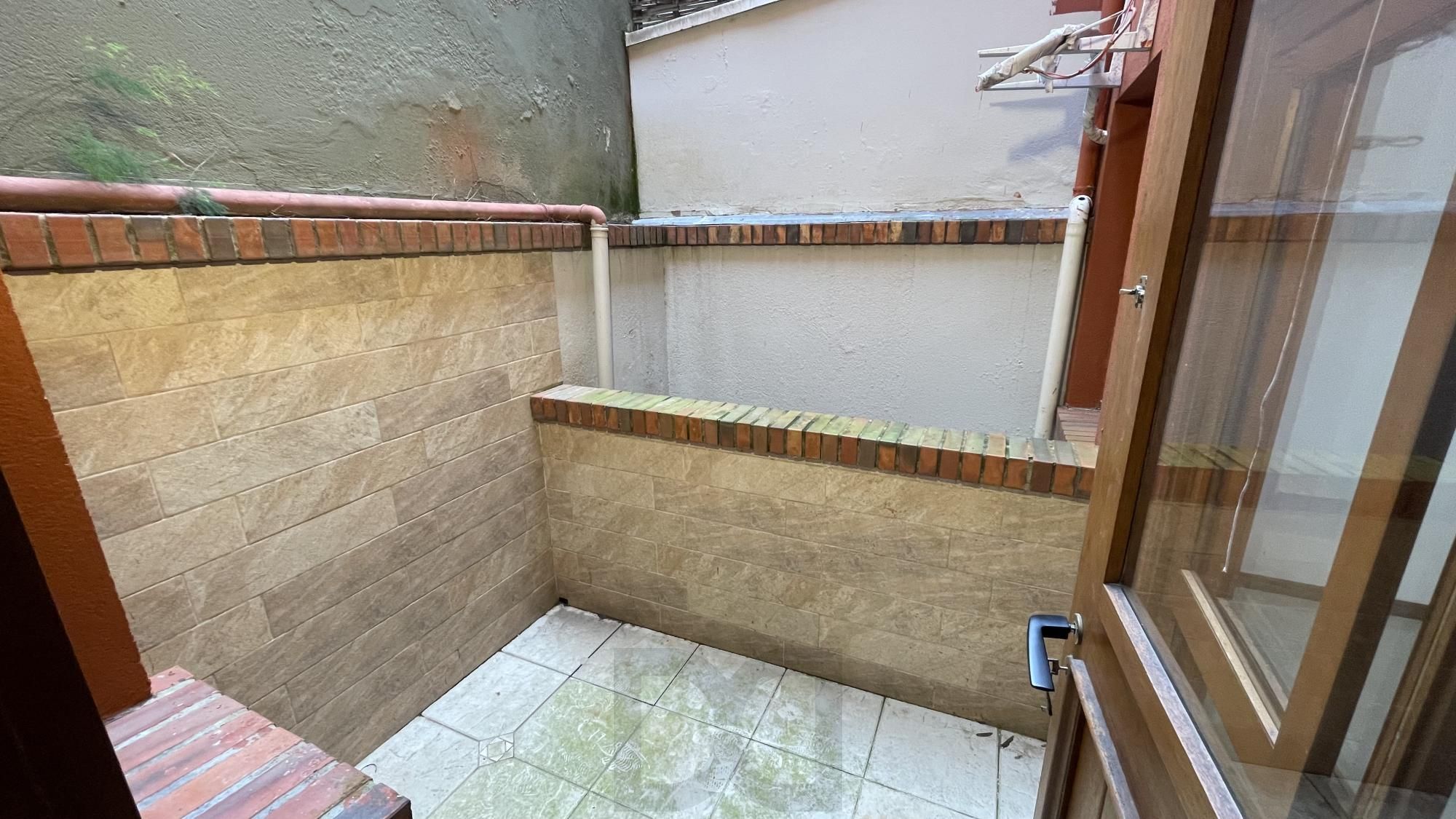 Casa em condomínio com 3 dormitórios, suíte, lavabo e 2 vagas. — foto 8