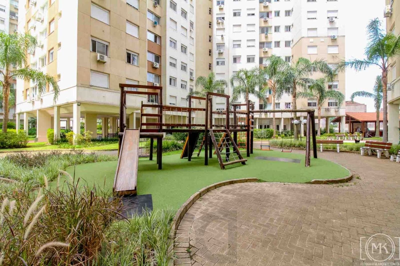 Apartamento Semimobiliado com 3 Dormitórios e Suíte — foto 27
