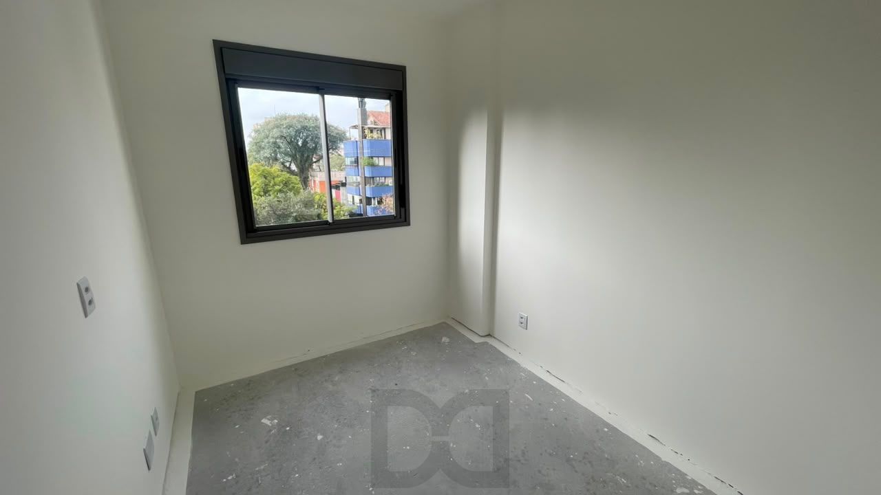 Apartamento à venda com 3 quartos sendo 1 suíte, com 2 vagas, no bairro Petrópolis — foto 8