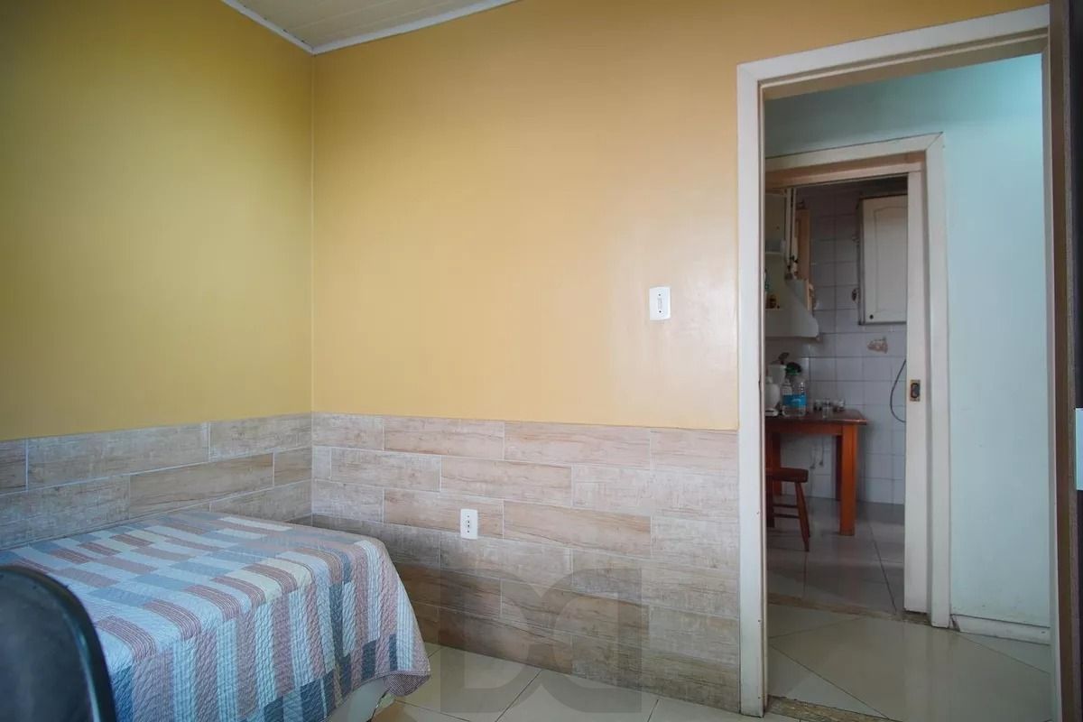 Casa Térrea com 5 dormitórios, Amplo Terreno de 300m² - Bairro Santa Rosa — foto 17
