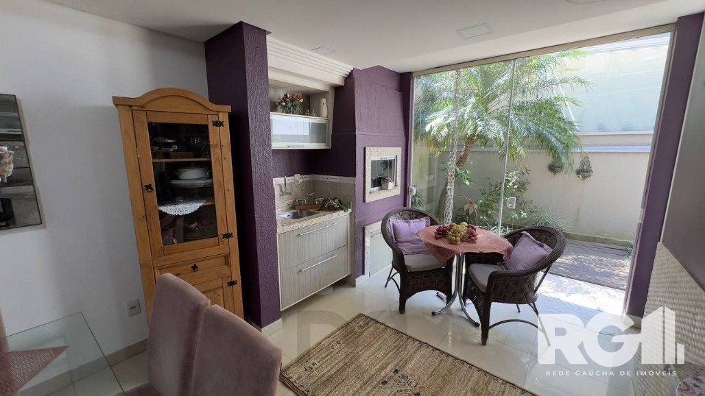 Casa com 4 Quartos 240m² privativos, Condomínio Parque Iguaçu. Bairro Ecoville — foto 1