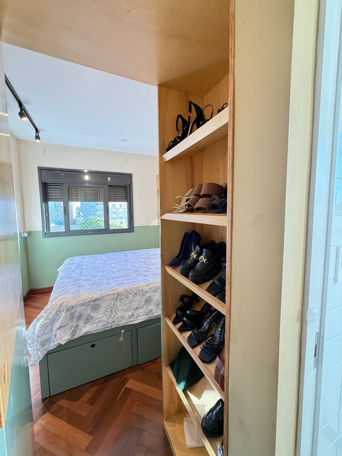 Apartamento com 2 dormitórios, suíte e churrasqueira. — foto 17