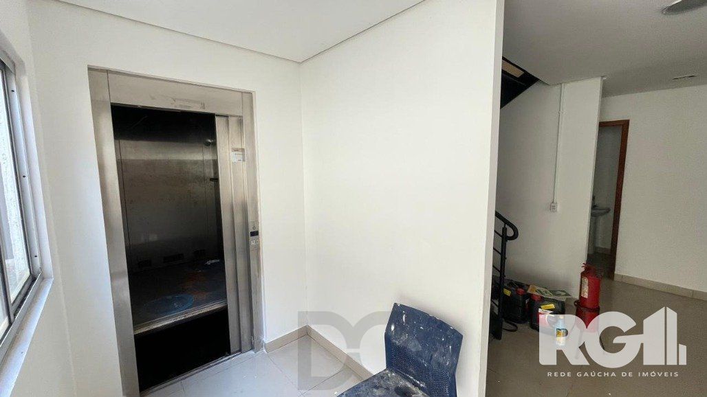 Prédio Comercial Imponente com 1.200m² na Zona Norte de Porto Alegre — foto 19