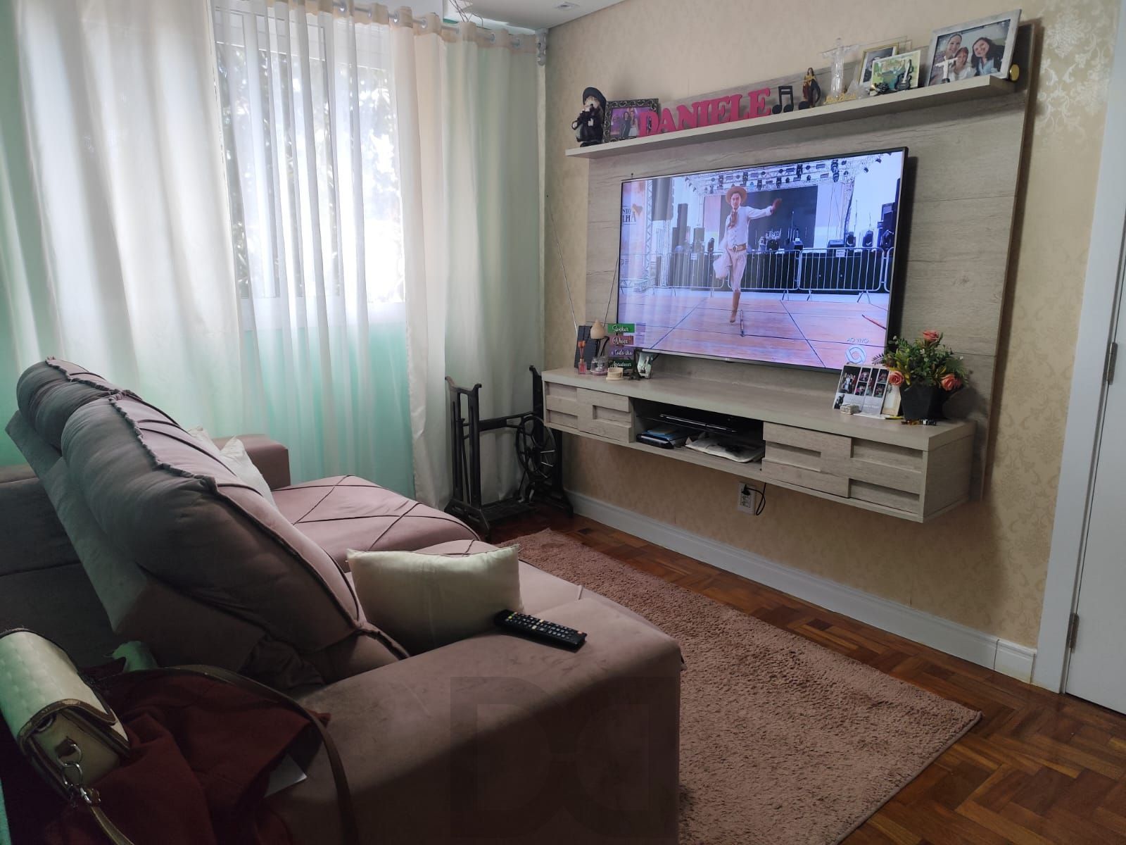 Aparatmento mobiliado 2 dorm com vaga, 2° andar Zeferino Dias, Sarandi — foto 3