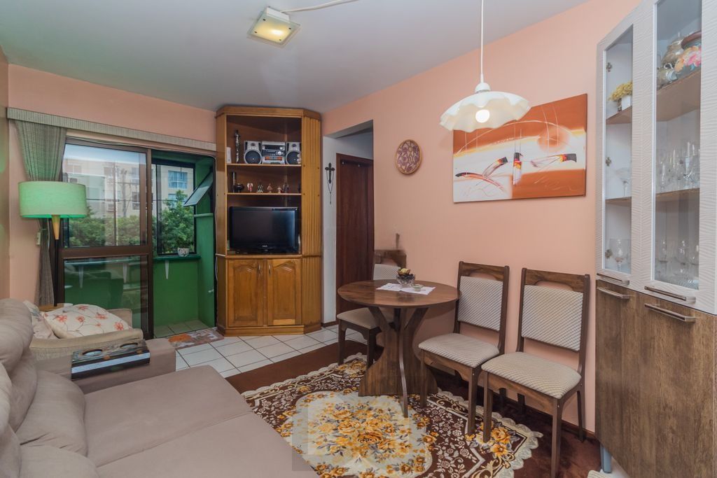 Apartamento iluminado com 2 dormitórios e vaga escriturada — foto 1