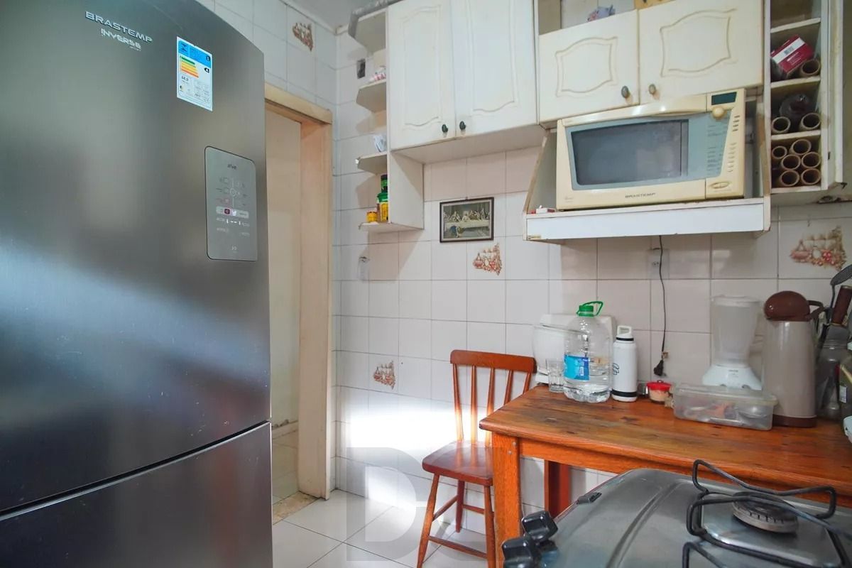 Casa Térrea com 5 dormitórios, Amplo Terreno de 300m² - Bairro Santa Rosa — foto 9