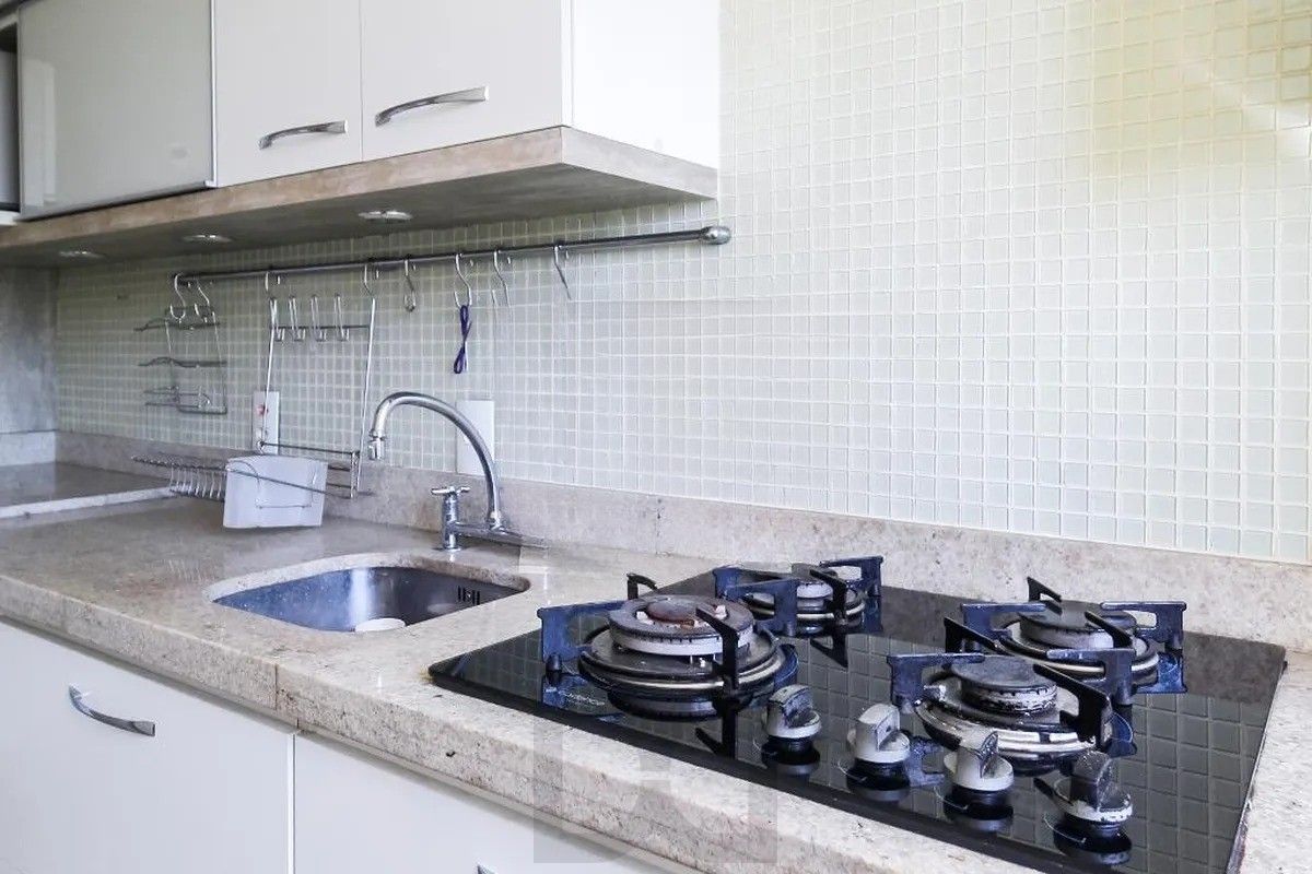 Apartamento semimobiliado com lazer completo no Alto Petrópolis — foto 10